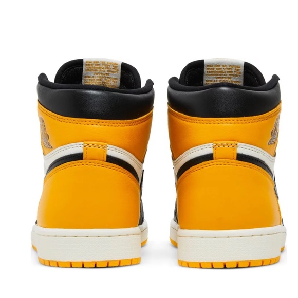 Jordan 1 Retro High OG ‘Yellow Toe’ - Picture 2 of 11